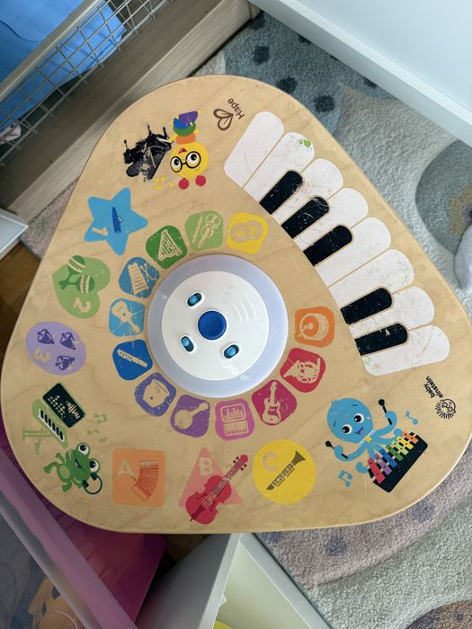 Baby Einstein музикална маса