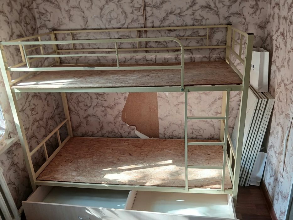 Даухярусная кровать