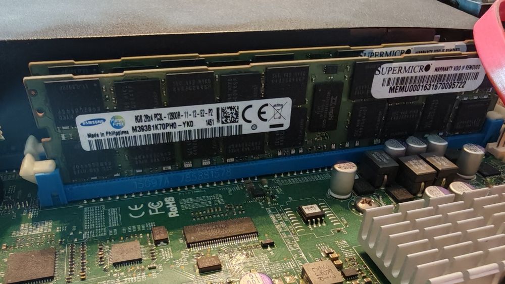 Server Supermicro CSE-512 64 gb ram