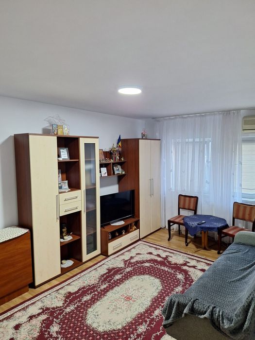 Apartament 2 camere de inchiriat