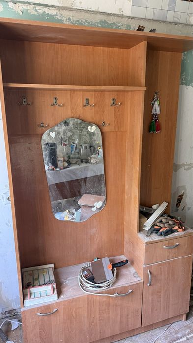 Продам шкаф и дверь