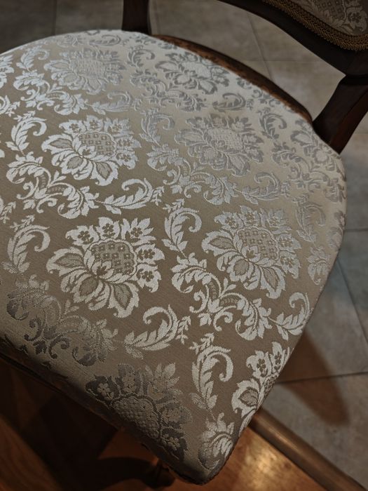 Продавам 4бр столове от череша - масив Италиански ; НАМАЛЕНИ