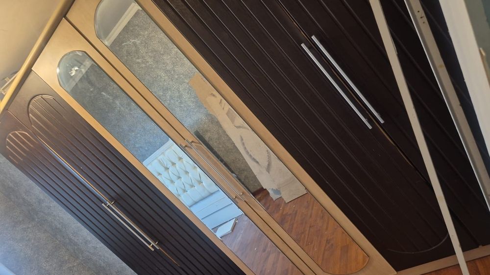 Продается шкаф срочно