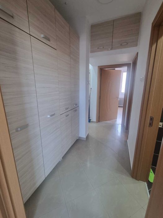 От собственик!Под наем тристаен голям апартамент Кършияка,след ремонт!