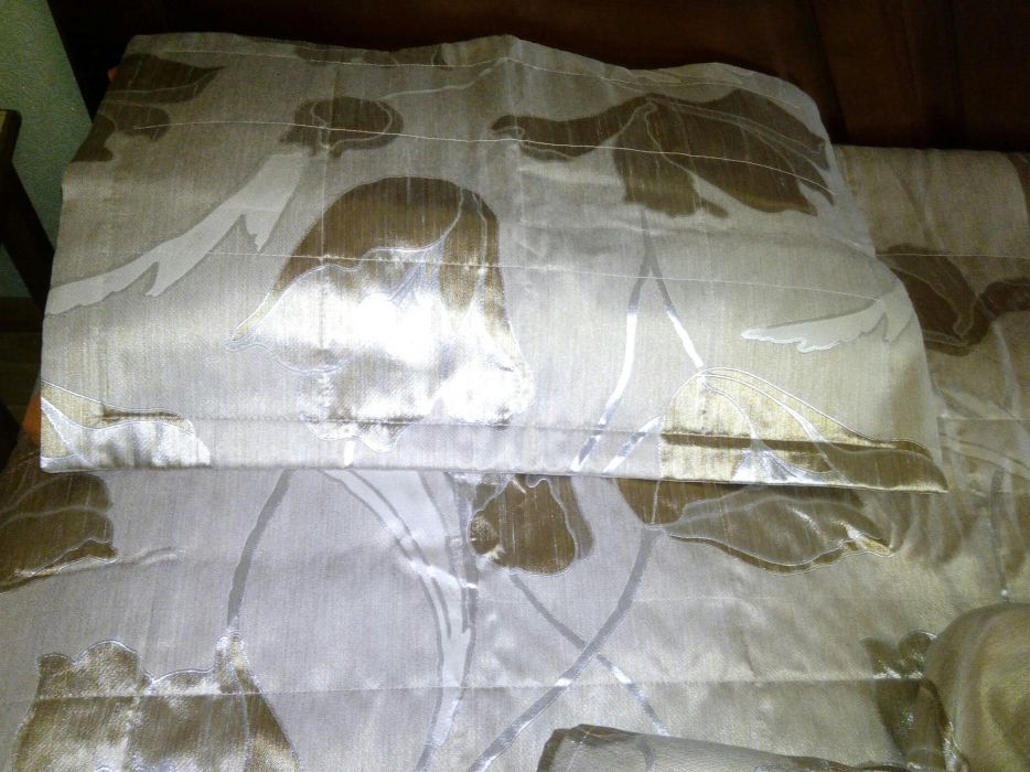 Продам новое покрывало на постель