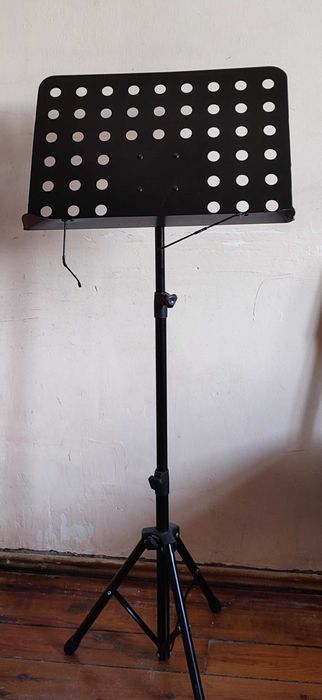 Пюпитр- подставка для нот