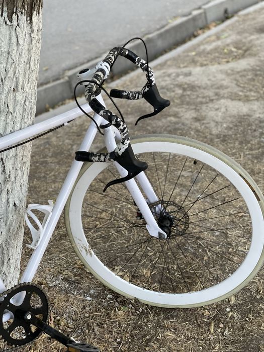 Шоссейный велосипед