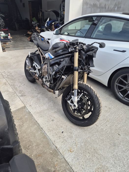 Bmw s1000r   на части