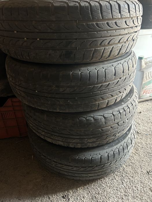 Продам шины на автомашину