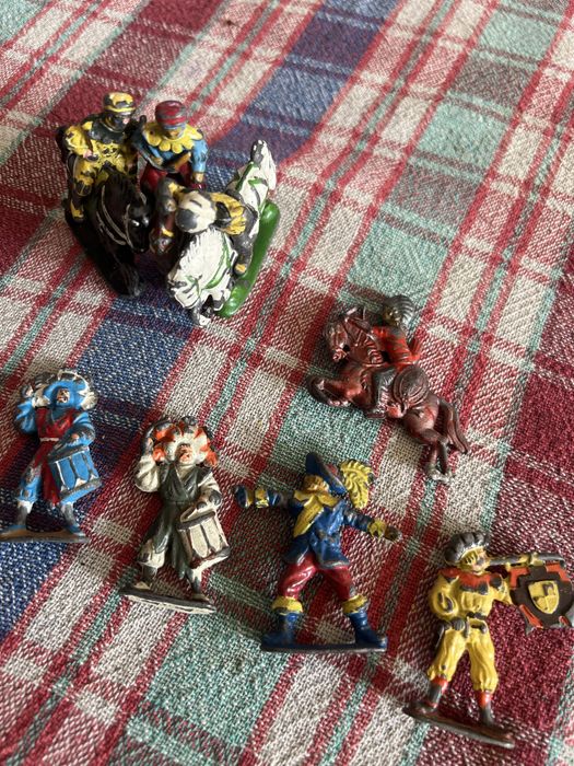 Метални войници играчки-9бр