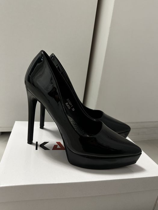 Официални дамски обувки