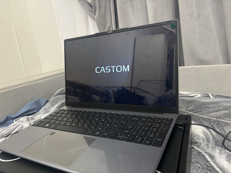 Castom новый ноутбук сатылады