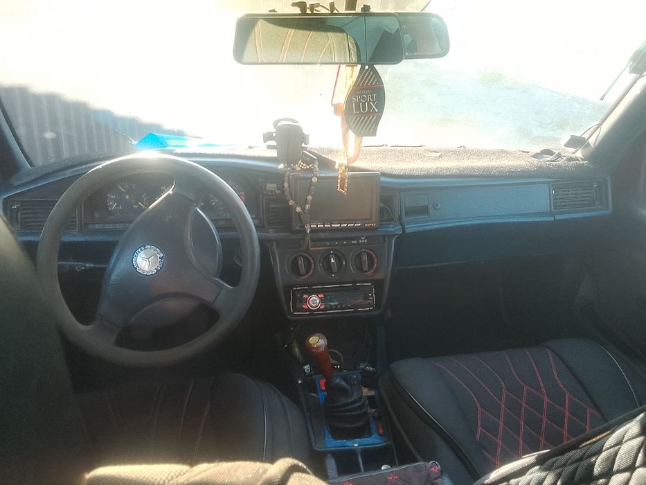 Продам Мерседес 190