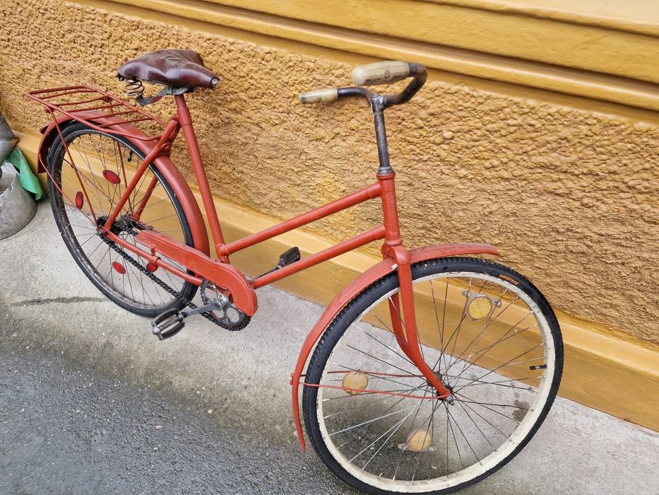 Vand bicicletă , 350 lei , negociabil