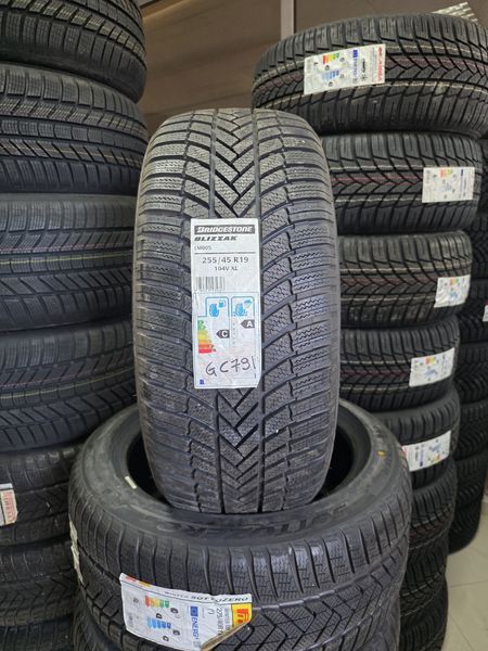 255/45/19 BRIDGESTONE 4бр