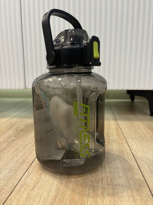 Спортивные бутыли Uzpace