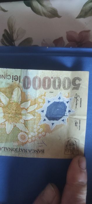 Vând bagnote vechi an 2000 valoare 500.000lei și 10.000lei m