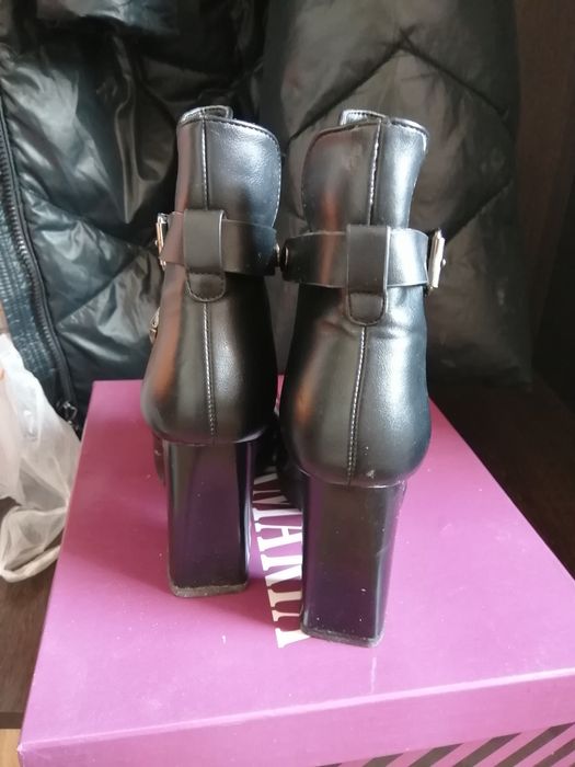 Етік сатылады. Көп киілмеген