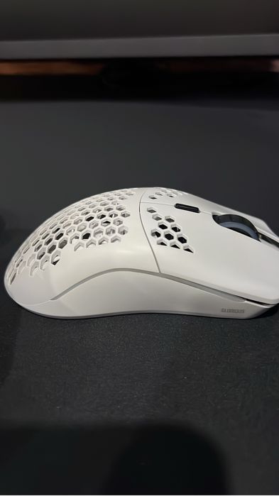 Беспрооводные киберспортивные мыши