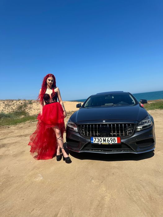 Продавам бална рокля