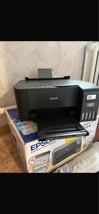 Продам принтер еще на гаратии