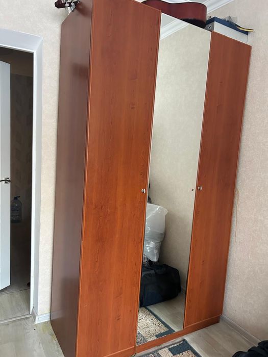Продается шкваф двухстворчатый