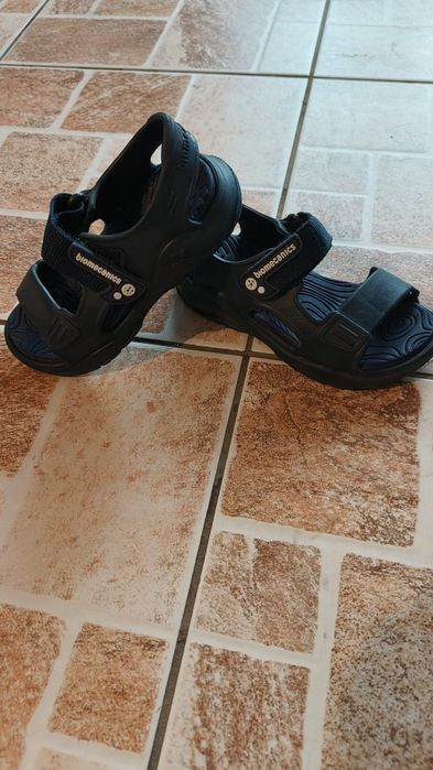 Sandale baieti Biomecanics, marimea 26, pret 60 ron