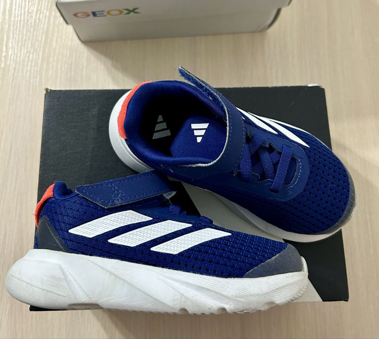 Кроссовки Adidas