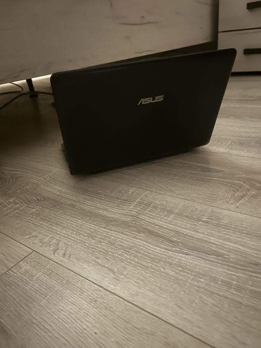 Laptop Asus Eee PC Seashell 1016P-BU17-BK 10.1 in Netbook Negru