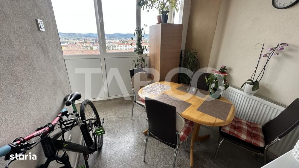 Apartament decomandat 2 camere cu pivnita balcon Mihai Viteazul Sibiu
