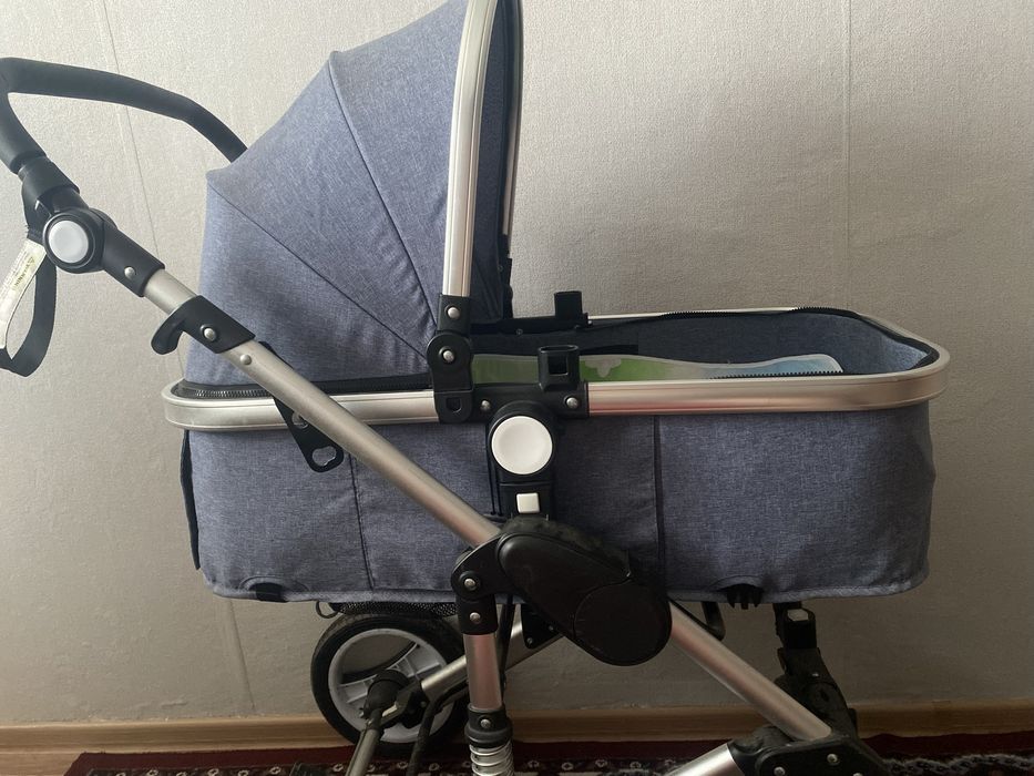 Коляска в хорошем состояние