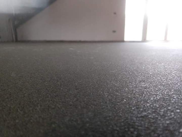 Sapa mecanizata pardoseli de nisip si beton elicopterizate