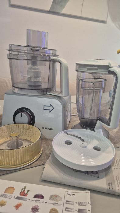 Robot bucatarie Bosch MCM 4200; 800W, bol 1,2l; blender 1,25l; 2 vitez