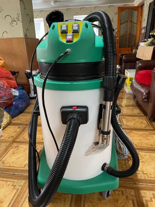 Моющий пылесос LC602