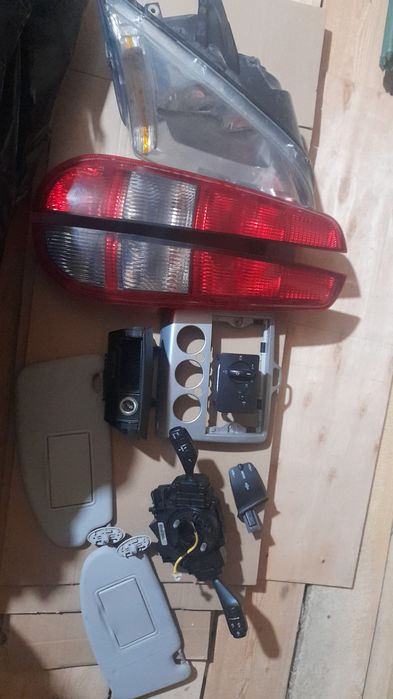 Vând diverse piese Ford focus 1.6 Tdci