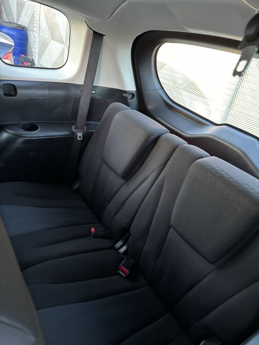 Vand Mazda 5 , 7 locuri