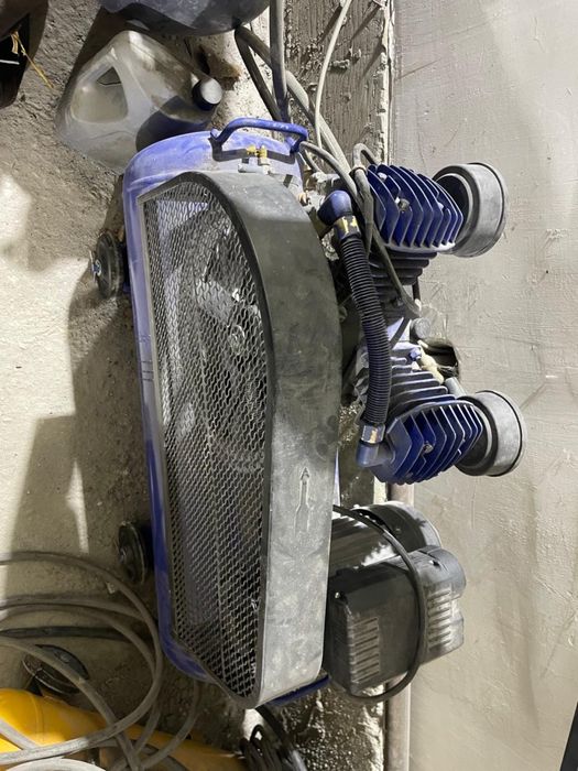 Продаю Компрессор 60 литр