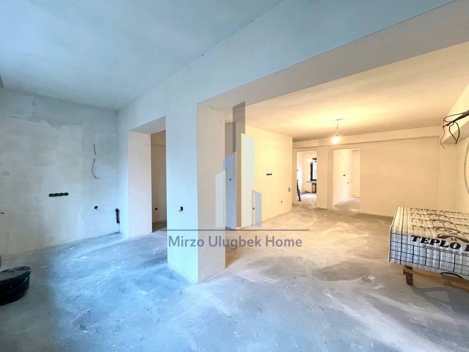 3/1/4 Ц-5 Кинотеатр Казахстан 2х6 кирпич, ремонт 70% закончен