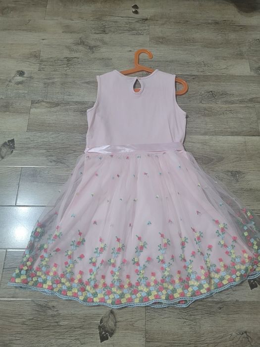 Rochite fetite  potrivite 10-12 ani noi