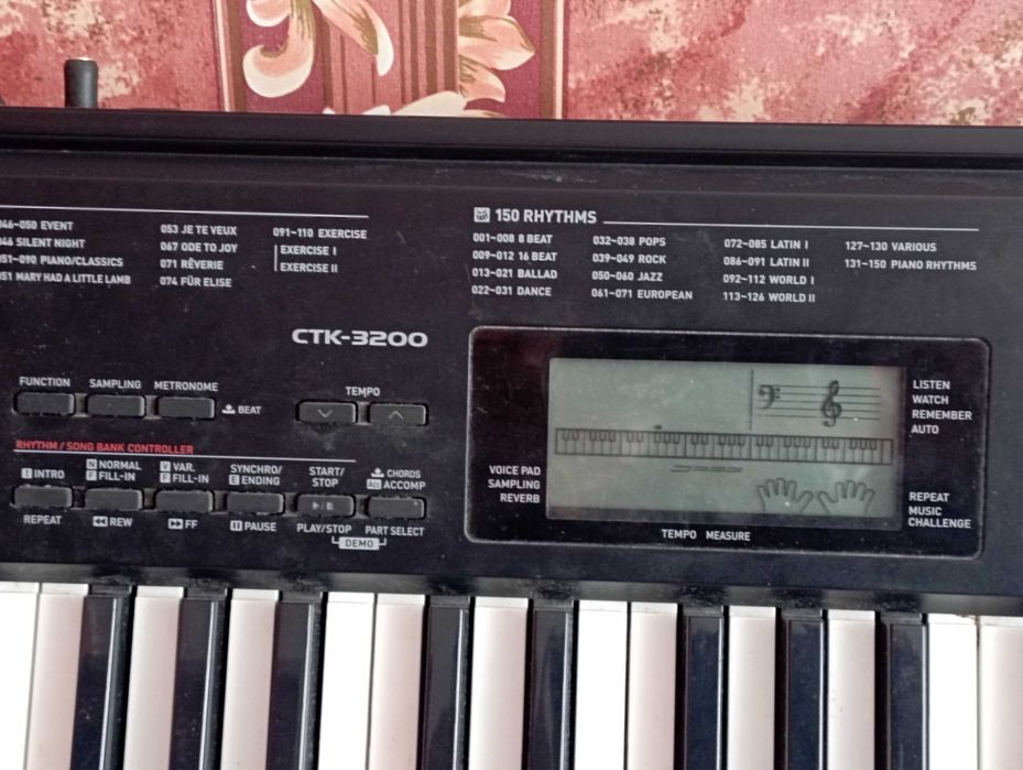 Синтезатор CASIO
