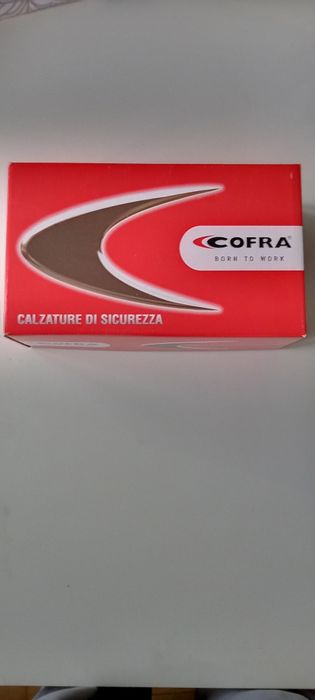 Работни обувки размер 35