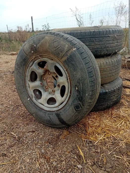 vand roti masina 235/75R15