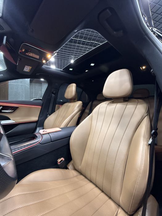 Mercedes-Benz W214 E300 full option made in Germany
