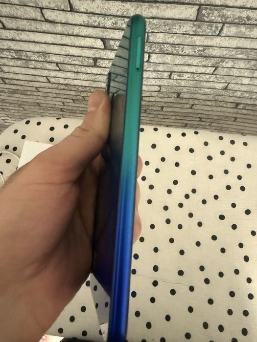 Vând Huawei P 40 Lite E