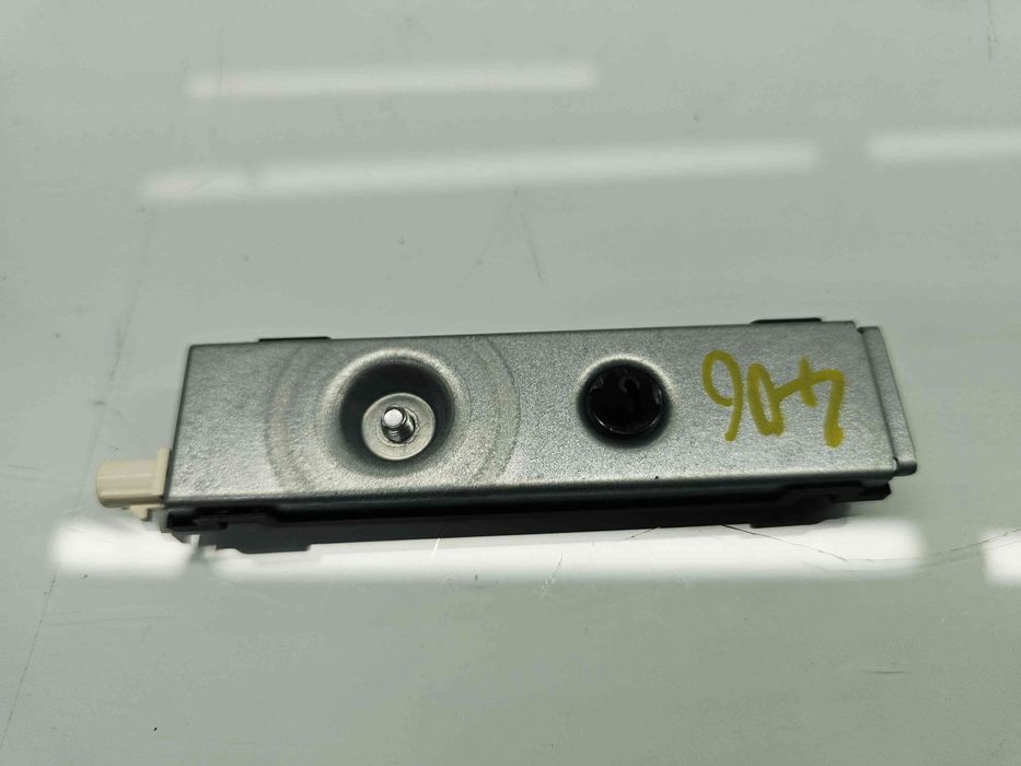 Amplificator audio Mercedes Clasa C Combi (W205) [Fabr 2015-prezent] 4