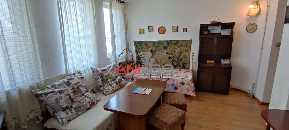 Продава се Къща в Годеч - 300 кв.м за 1217 €/кв.м - Снимка #8