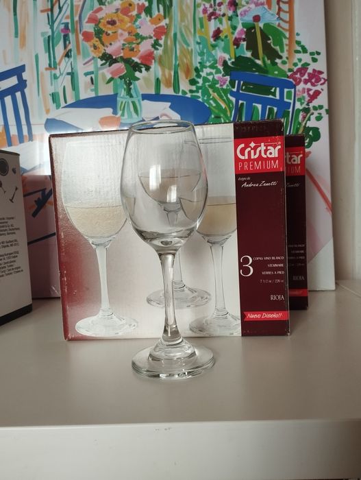 Нови чаши за вино