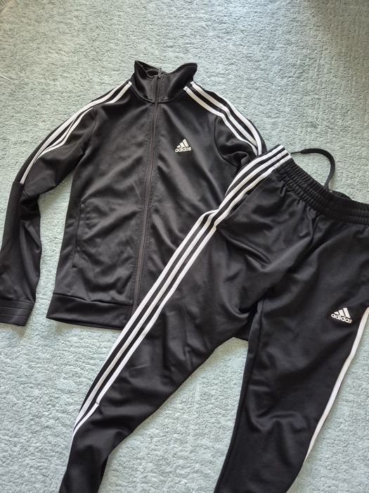 Спортен екип adidas xs