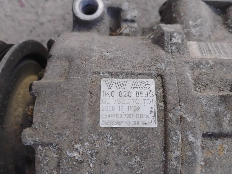 Части за vw touran 2.0 fsi