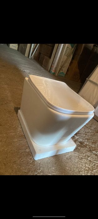 Инсталляция с хорошим унитазом